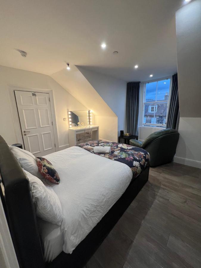 Luxury Double Room W/ Private Bathroom Edinburgh Luaran gambar